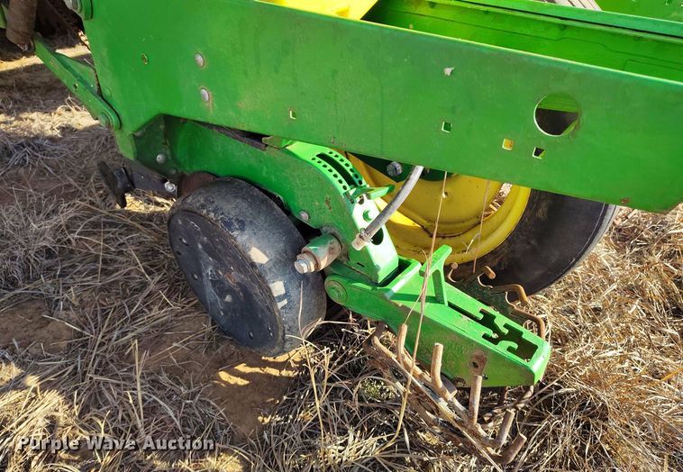 image for item DV6657 John Deere 1770 Conservation planter