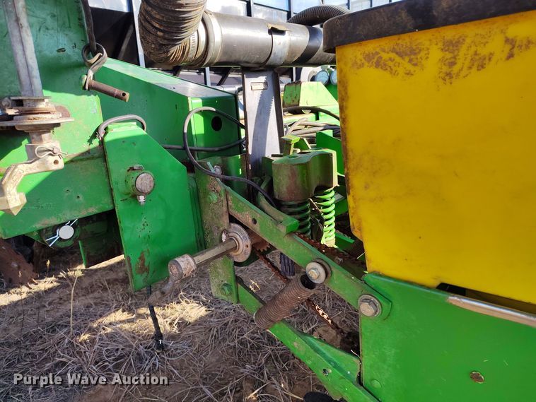 image for item DV6657 John Deere 1770 Conservation planter