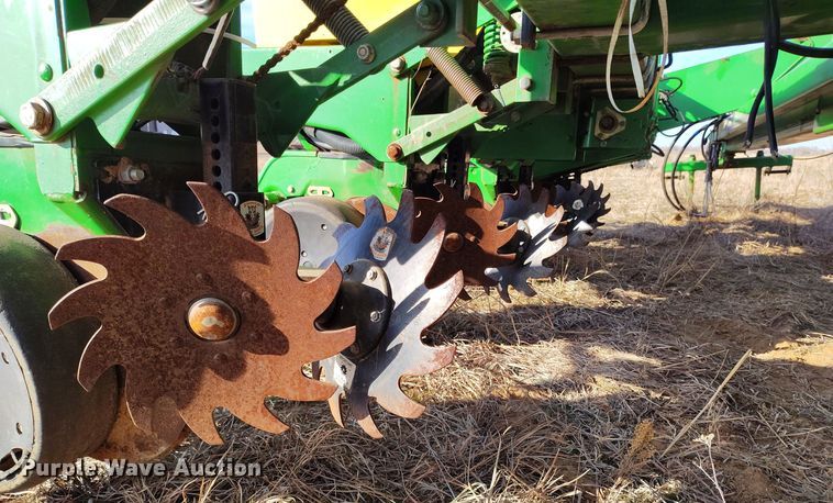 image for item DV6657 John Deere 1770 Conservation planter