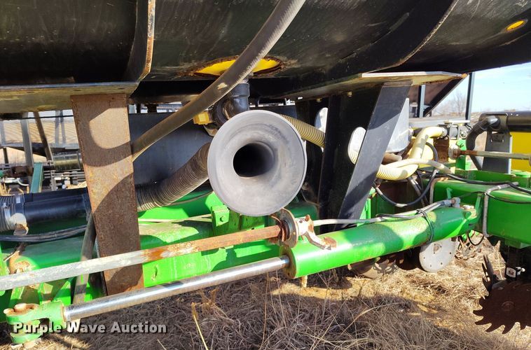 image for item DV6657 John Deere 1770 Conservation planter