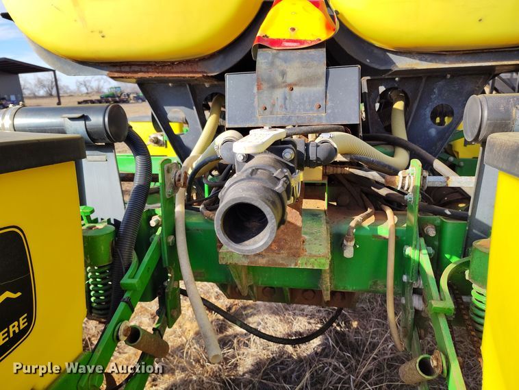 image for item DV6657 John Deere 1770 Conservation planter