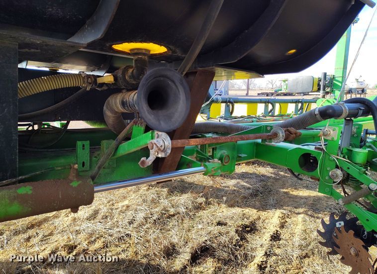 image for item DV6657 John Deere 1770 Conservation planter