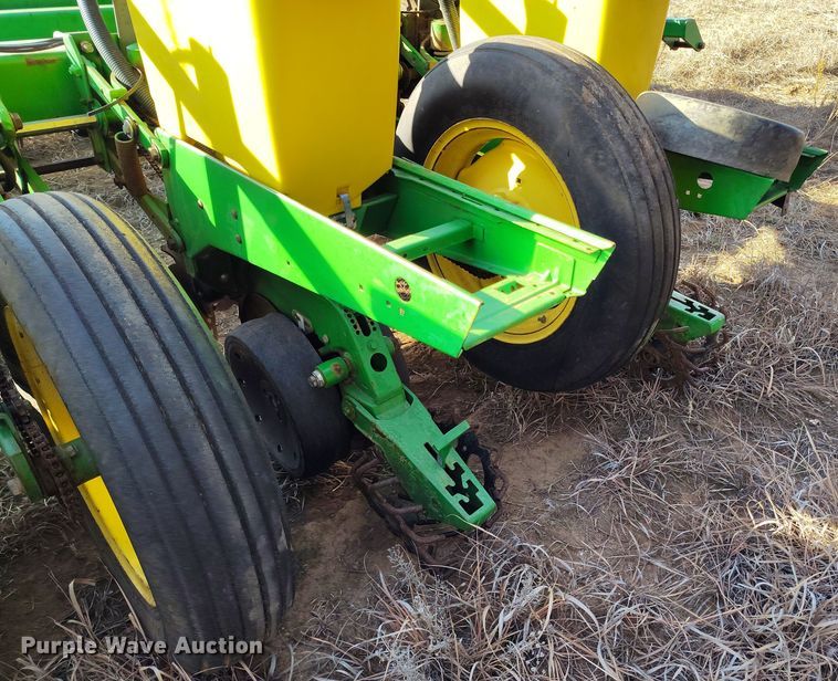 image for item DV6657 John Deere 1770 Conservation planter