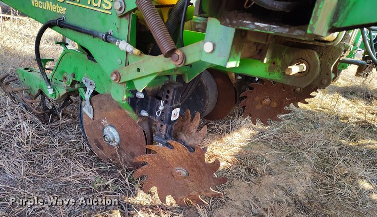 image for item DV6657 John Deere 1770 Conservation planter