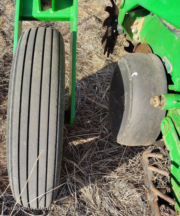 image for item DV6657 John Deere 1770 Conservation planter