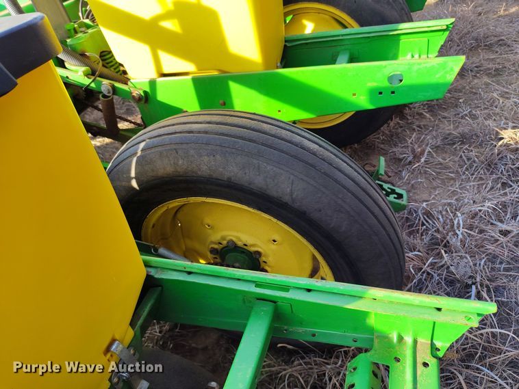 image for item DV6657 John Deere 1770 Conservation planter