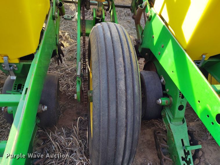 image for item DV6657 John Deere 1770 Conservation planter