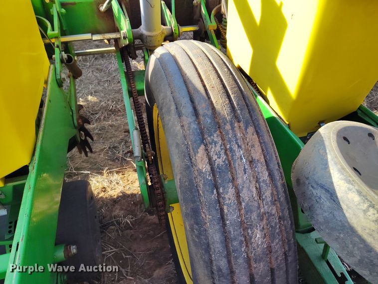 image for item DV6657 John Deere 1770 Conservation planter