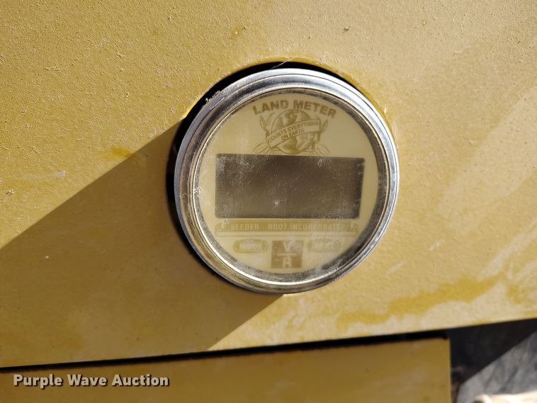 image for item DV6671 2013 Truax OTG 7512 twin row no-till grain drill