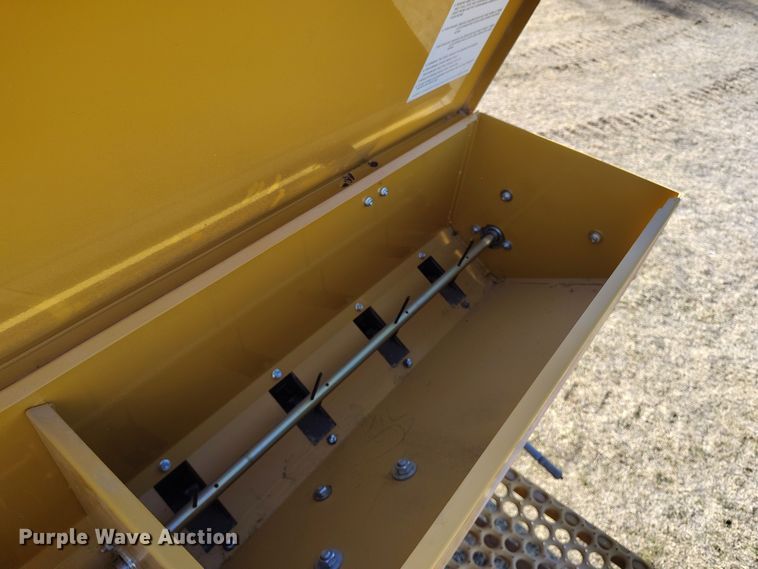 image for item DV6671 2013 Truax OTG 7512 twin row no-till grain drill