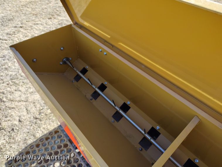 image for item DV6671 2013 Truax OTG 7512 twin row no-till grain drill