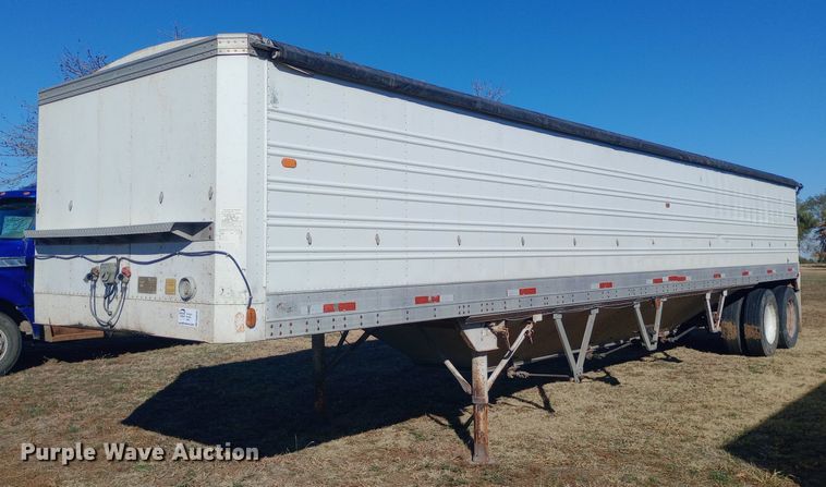 image for item DW0840 1981 American Trailers, Inc. grain trailer