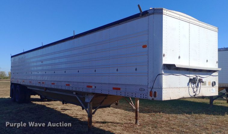 image for item DW0840 1981 American Trailers, Inc. grain trailer