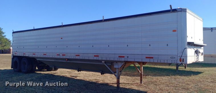 image for item DW0840 1981 American Trailers, Inc. grain trailer