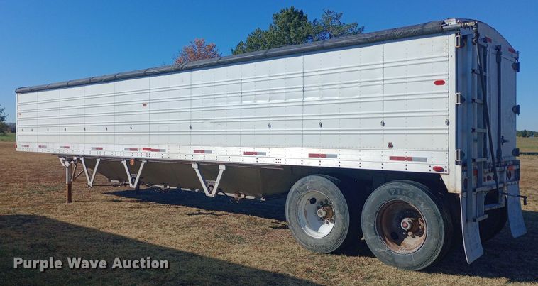 image for item DW0840 1981 American Trailers, Inc. grain trailer
