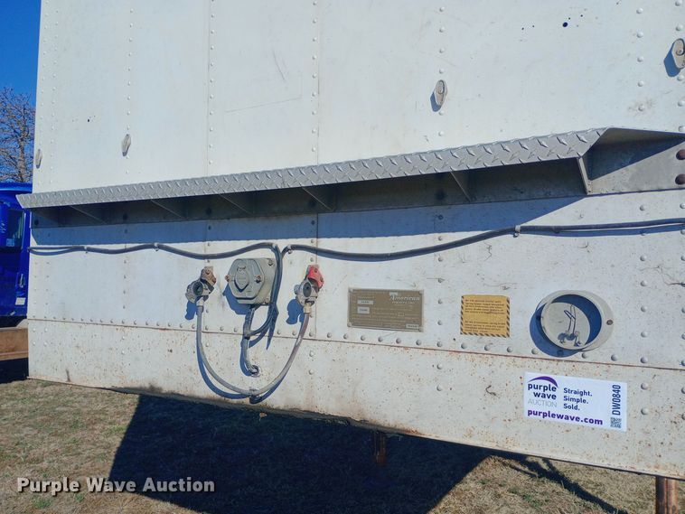 image for item DW0840 1981 American Trailers, Inc. grain trailer