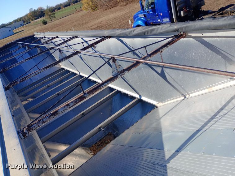 image for item DW0840 1981 American Trailers, Inc. grain trailer