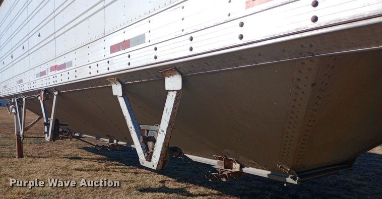 image for item DW0840 1981 American Trailers, Inc. grain trailer