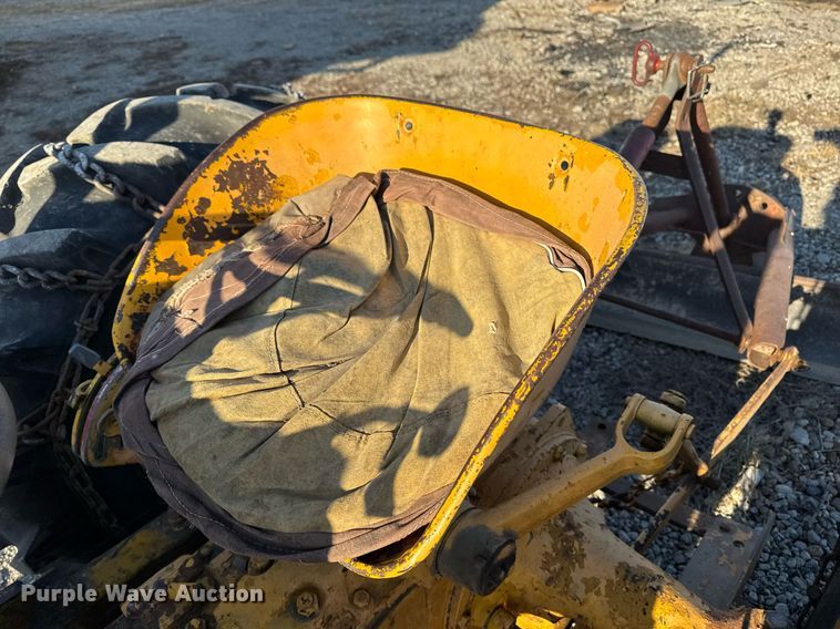 image for item EG7164 Massey Ferguson 2135 tractor