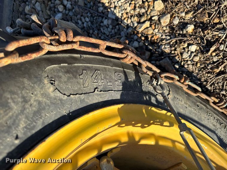 image for item EG7164 Massey Ferguson 2135 tractor