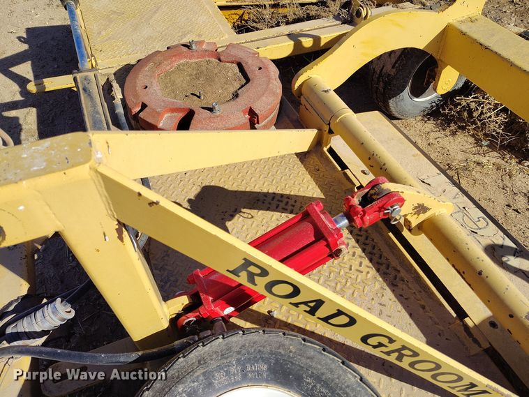 image for item EH0142 Road Groom Manufacturing  RG 11.0 W moldboard