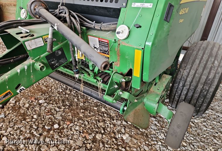 image for item EI8801 2019 John Deere 460M round baler