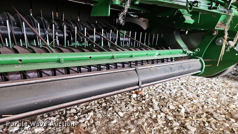 image for item EI8801 2019 John Deere 460M round baler