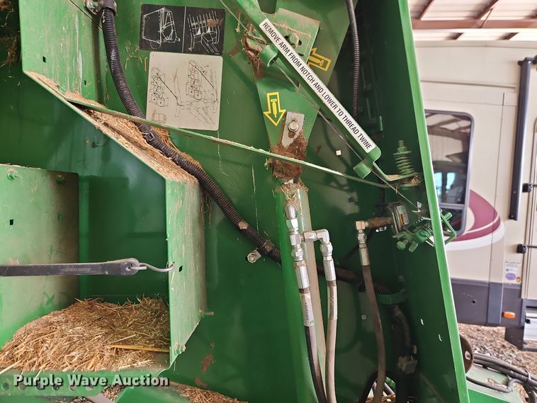 image for item EI8801 2019 John Deere 460M round baler