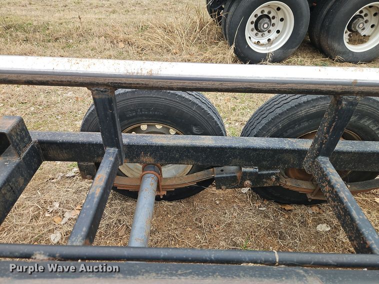 image for item EI8802 2013 Superior Steel Sales hay bale trailer