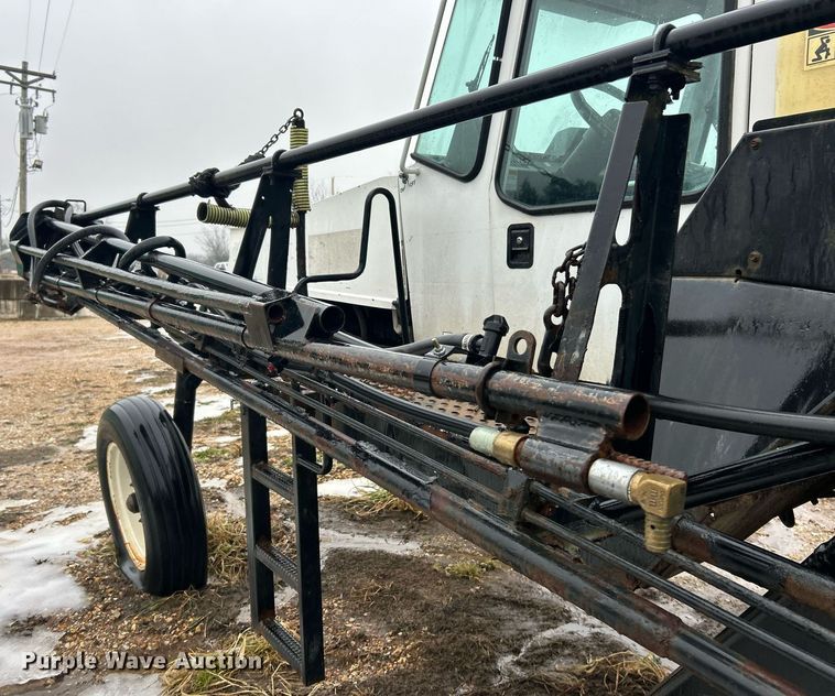 image for item EK2590 Agco Spra-Coupe 4440 sprayer