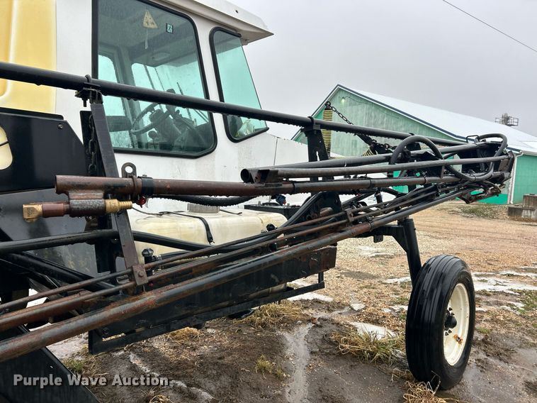 image for item EK2590 Agco Spra-Coupe 4440 sprayer