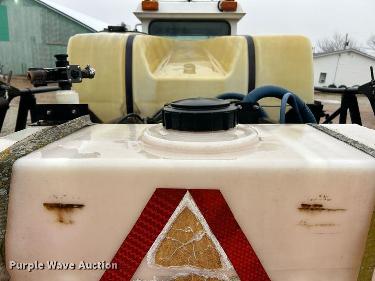 image for item EK2590 Agco Spra-Coupe 4440 sprayer