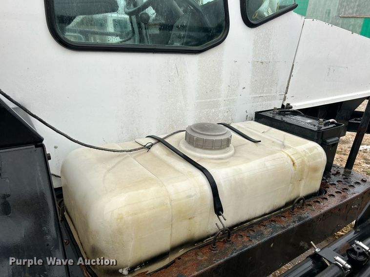 image for item EK2590 Agco Spra-Coupe 4440 sprayer