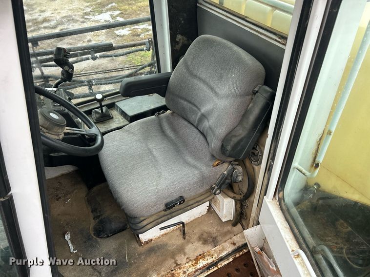 image for item EK2590 Agco Spra-Coupe 4440 sprayer