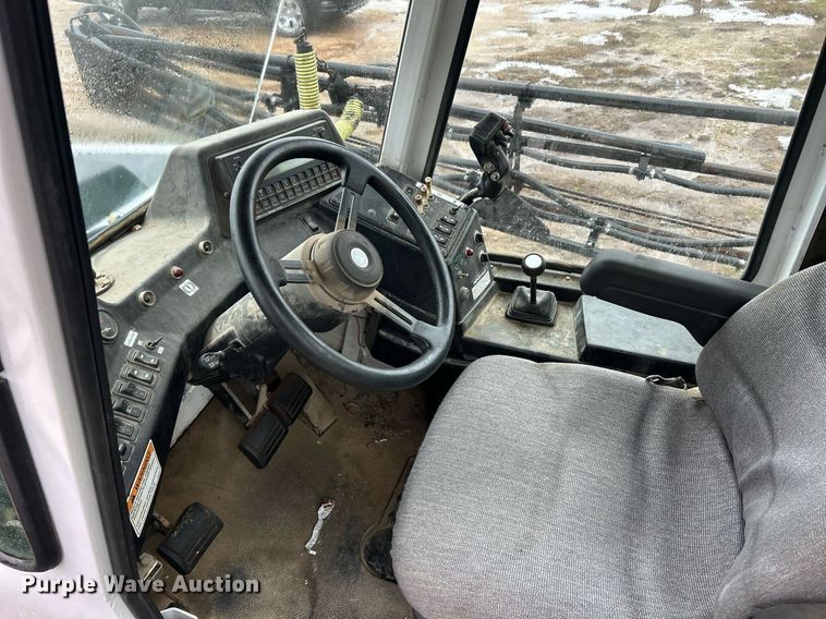 image for item EK2590 Agco Spra-Coupe 4440 sprayer