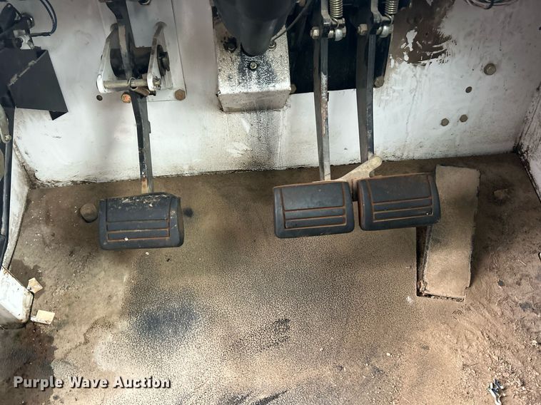 image for item EK2590 Agco Spra-Coupe 4440 sprayer