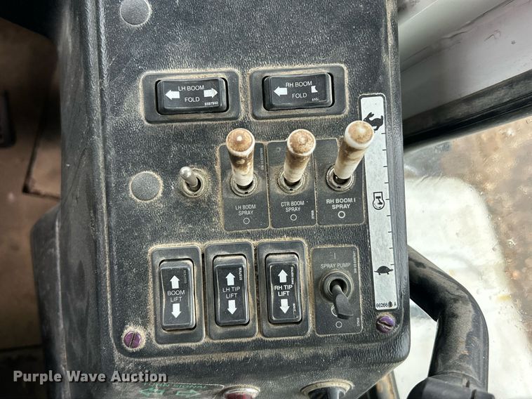 image for item EK2590 Agco Spra-Coupe 4440 sprayer