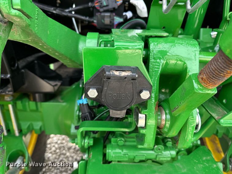 image for item EN5087 2022 John Deere 5075E MFWD tractor