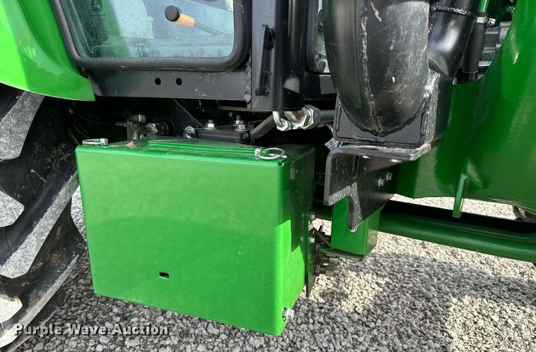image for item EN5087 2022 John Deere 5075E MFWD tractor