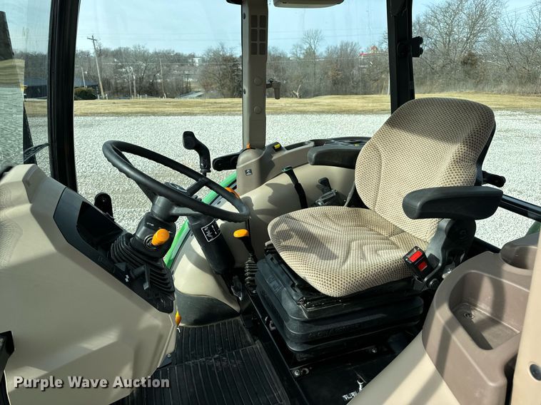 image for item EN5087 2022 John Deere 5075E MFWD tractor