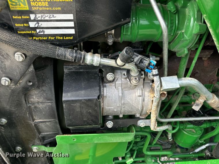 image for item EN5087 2022 John Deere 5075E MFWD tractor