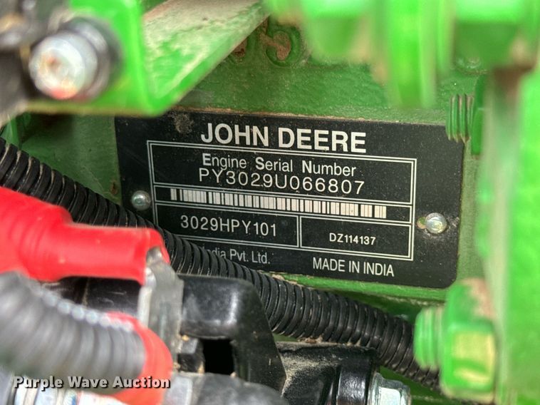 image for item EN5087 2022 John Deere 5075E MFWD tractor