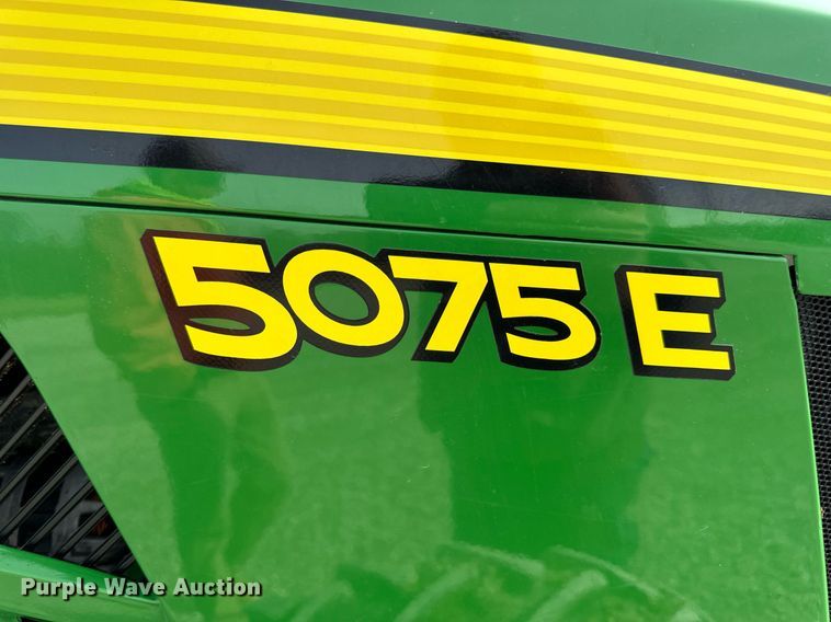 image for item EN5087 2022 John Deere 5075E MFWD tractor