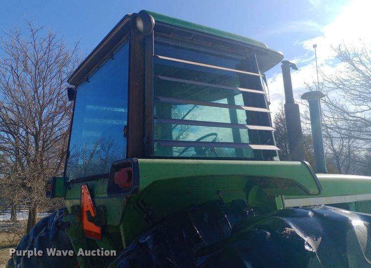 image for item EO0541 1975 John Deere 4430 tractor
