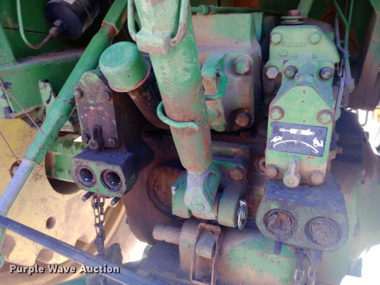 image for item EO0541 1975 John Deere 4430 tractor