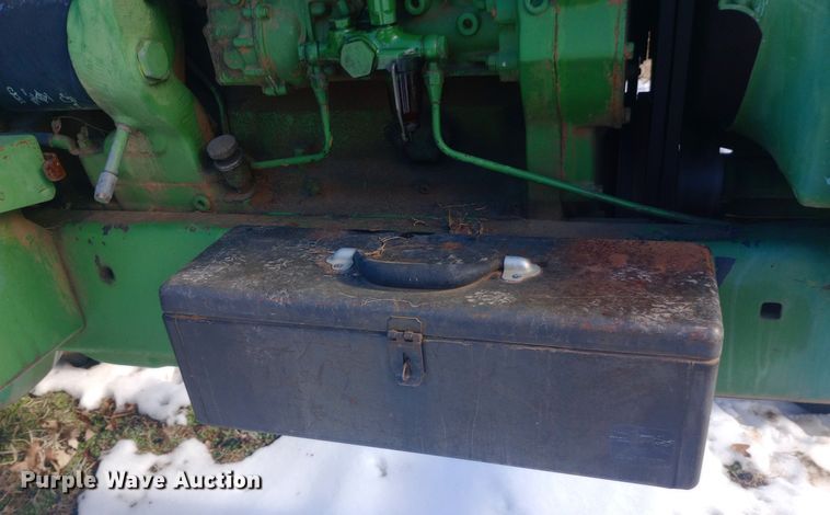 image for item EO0541 1975 John Deere 4430 tractor