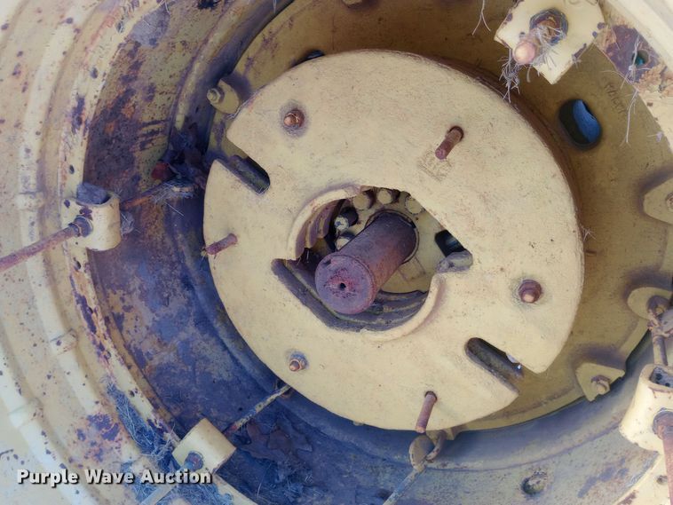 image for item EO0541 1975 John Deere 4430 tractor