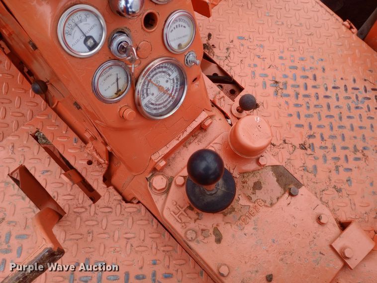 image for item EO0569 1959 Allis-Chalmers D17 tractor