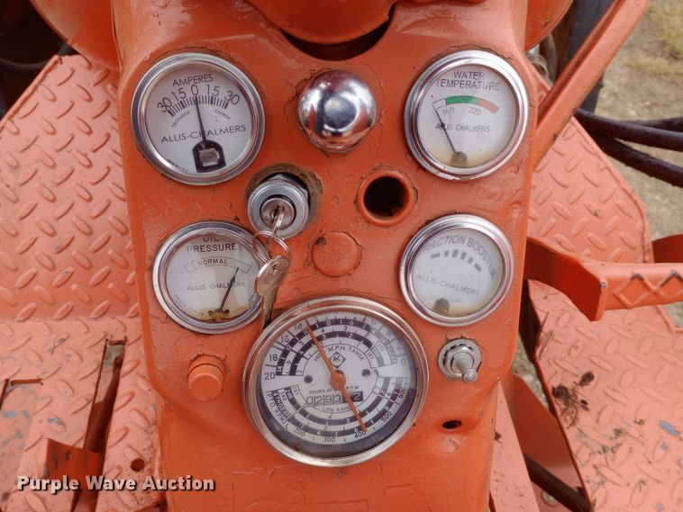 image for item EO0569 1959 Allis-Chalmers D17 tractor