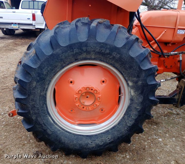 image for item EO0569 1959 Allis-Chalmers D17 tractor